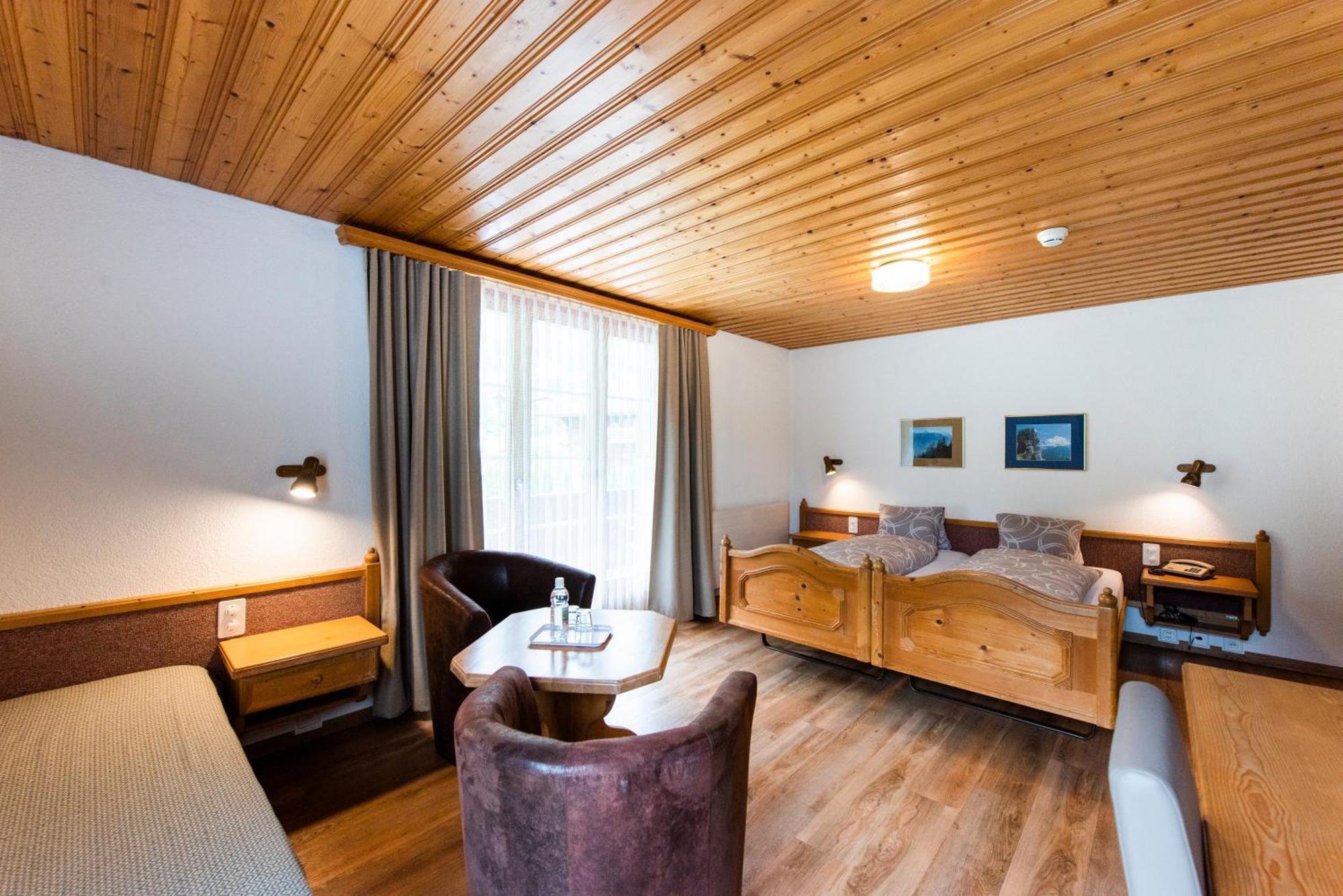 Hotel Brienzerburli Бриенц Экстерьер фото