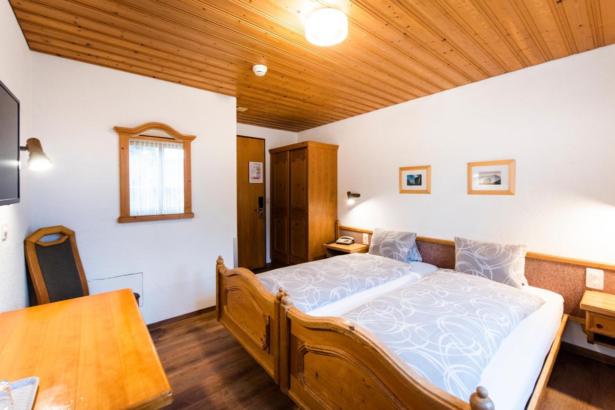 Hotel Brienzerburli Бриенц Экстерьер фото